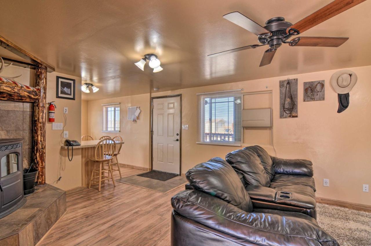 Cozy Home With Canyon Views 2 Mi To Grand Staircase Henrieville エクステリア 写真