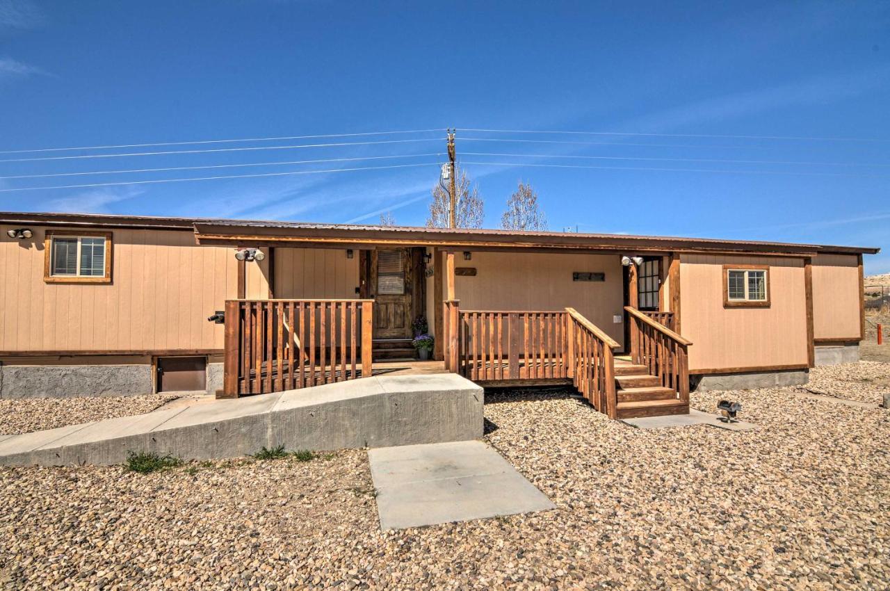 Cozy Home With Canyon Views 2 Mi To Grand Staircase Henrieville エクステリア 写真