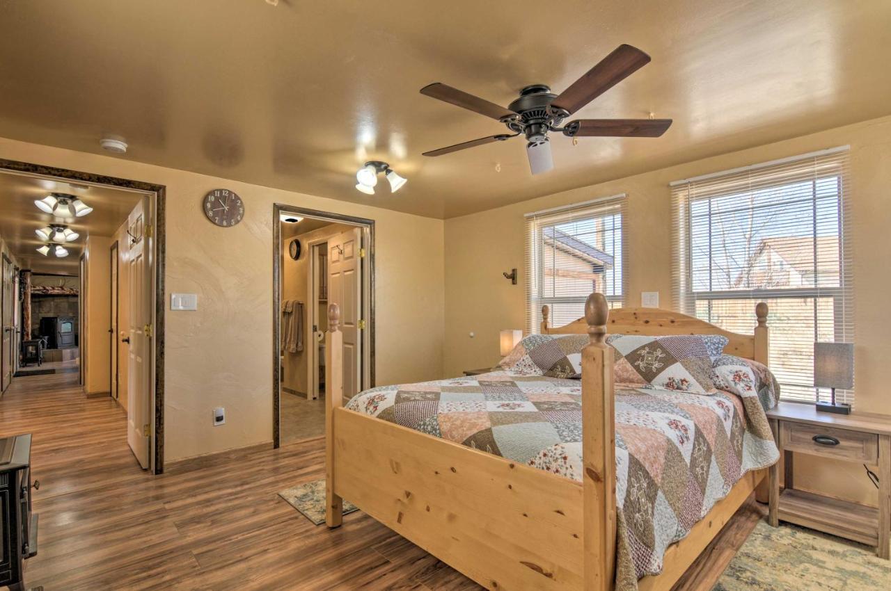 Cozy Home With Canyon Views 2 Mi To Grand Staircase Henrieville エクステリア 写真